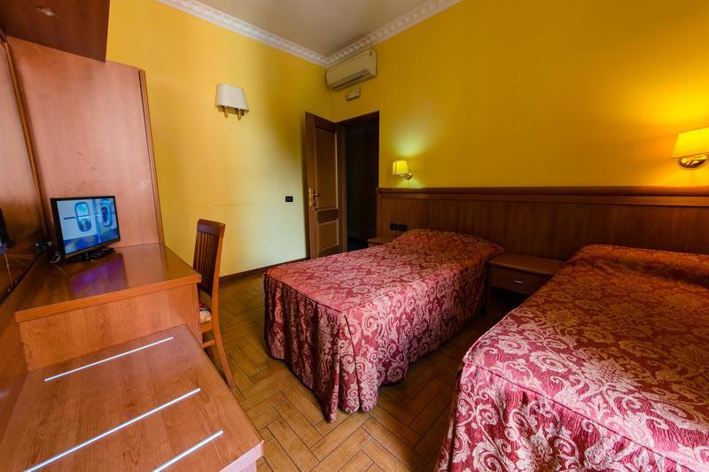 Hotel Lella Rzym Zewnętrze zdjęcie