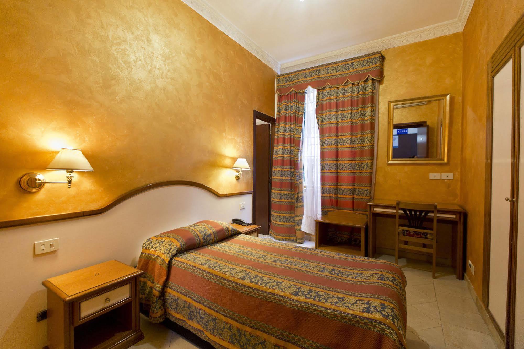 Hotel Lella Rzym Zewnętrze zdjęcie