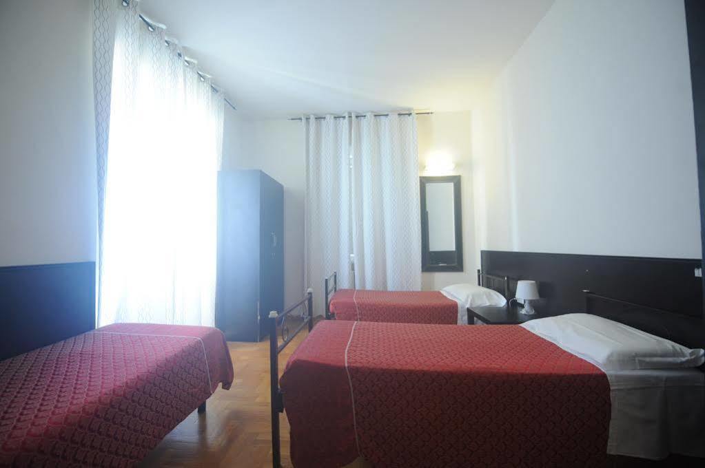 Hotel Lella Rzym Zewnętrze zdjęcie
